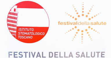 All'affollatissimo Festival della Salute di Viareggio (centomila presenze) Overland for Smile e l'Istituto Stomatologico Toscano in primo piano