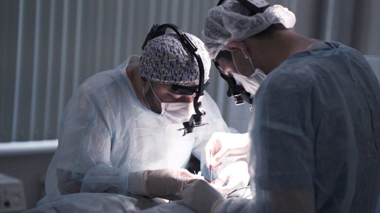 Wissenschaftler forschen an intelligentem OP-Beleuchtungssystem