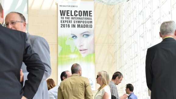 义获嘉伟瓦登特国际专家讲坛关注数字牙科的趋势与前景