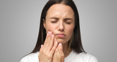 ADA-Leitlinie: Ibuprofen vor Opioiden bei Zahnschmerzen empfohlen ADA-Leitlinie: Ibuprofen vor Opioiden bei Zahnschmerzen empfohlen