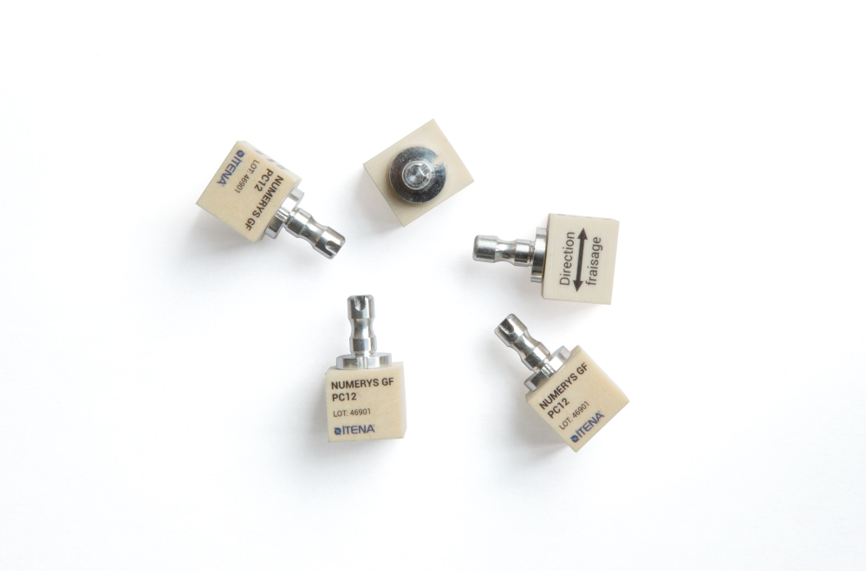 ITENA CLINICAL
Numerys GF : Matériau en fibres de verre destiné à l’usinage des inlays core - Stand 1N17
