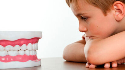 La sola educazione all’igiene orale è insufficiente