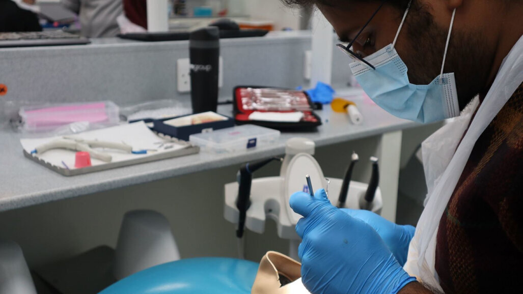 Moving your dental career from overseas to the UK