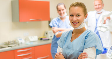 Gegen Fachkräftemangel: Umschulung zur ZFA