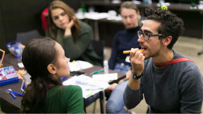 iTop: Tο βούρτσισμα των δοντιών μαθαίνεται (Συνέντευξη: Dr Fabio Angelini)