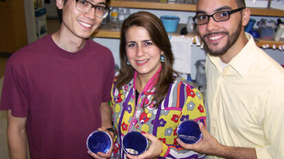 Les microbiologistes ont découvert comment les microbes pathogènes responsables des caries envahissent le cœur