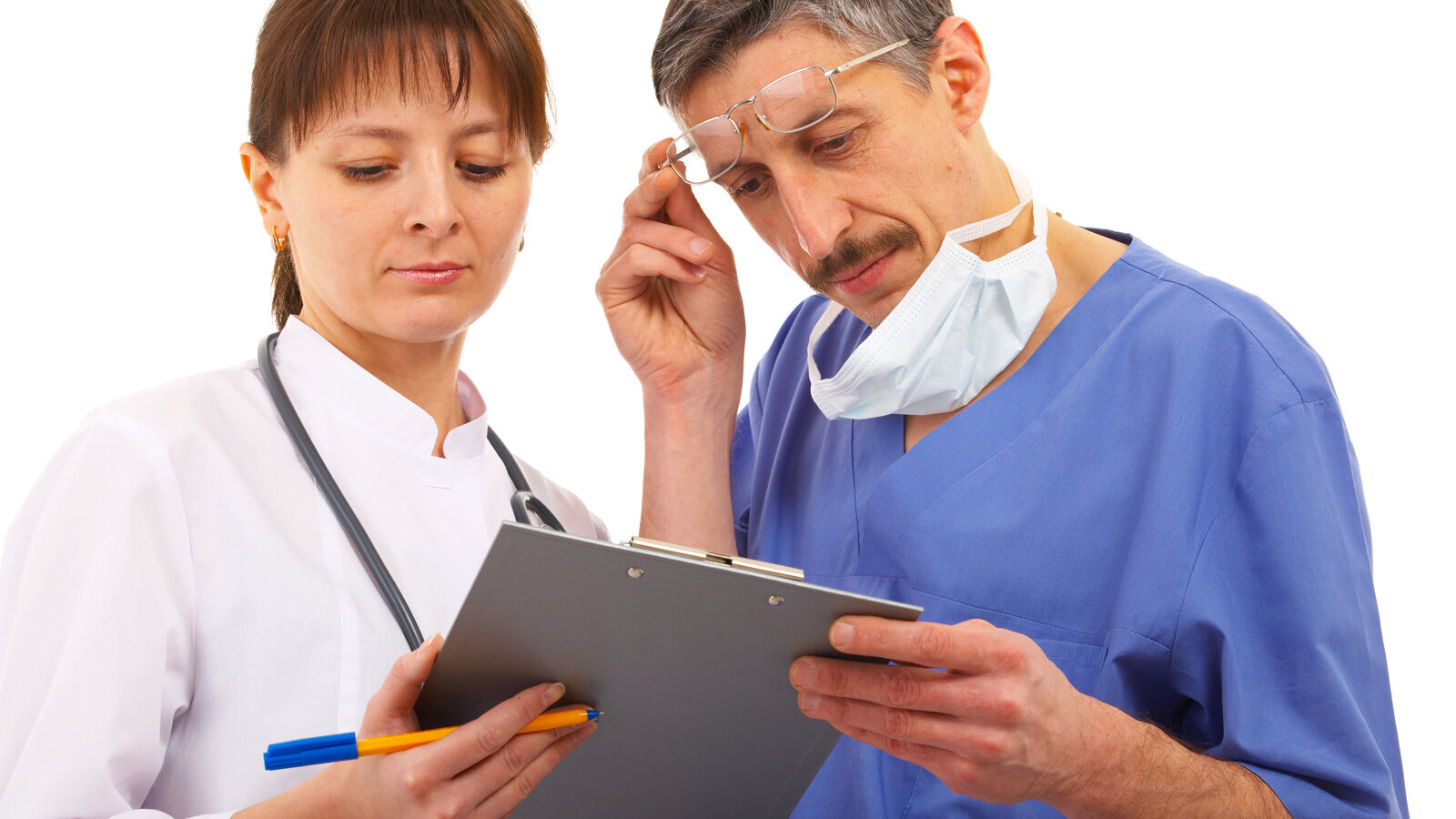 Public, patients agree that oral surgeons are most qualified to place implants