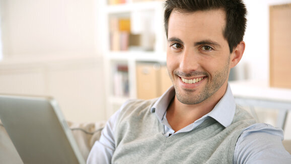 Un procent de 80% dintre medicii europeni folosesc canalele si retelele online