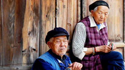 Les recherches suggèrent que les personnes âgées devraient se faire détartrer les dents pour éviter les problèmes cardiaques