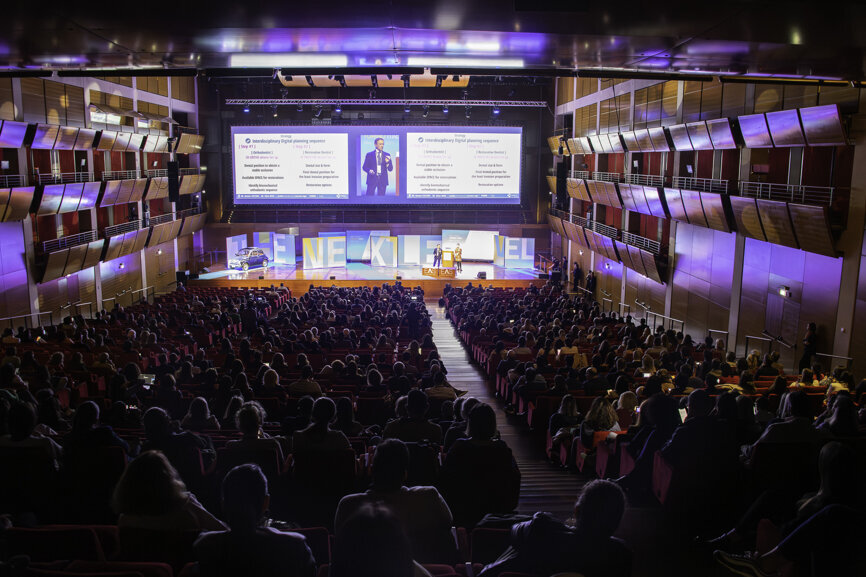 Attendees during one of the 28 plenary sessions. (Image: Mauro Calvone)