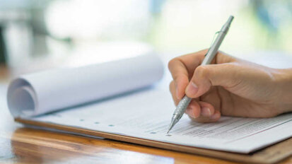 Intenções pós-Brexit de profissionais de odontologia que se qualificaram na Área Econômica Europeia