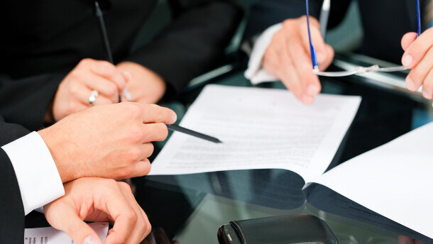 La Sécu et les syndicats de dentistes s'entendent sur un plafonnement du tarif des prothèses sans les complémentaires