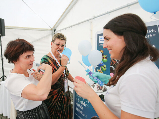 Den české stomatologie - praktické ukázky správnéhočištění