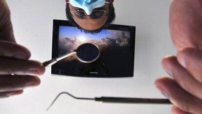 Ο ΟΣΑ για τις εμφανίσεις οδοντιάτρων στα ΜΜΕ