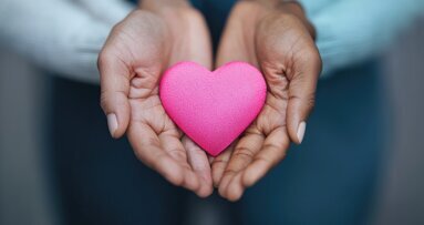 Le programme Practice Pink 2025 de Henry Schein rassemble les professionnels de santé autour de la sensibilisation au cancer