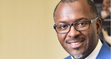 Οι καταναλωτές αναζητούν εμφυτεύματα χωρίς μεταλλικά στοιχεία