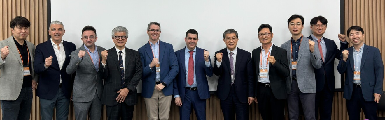 Participants of the Osstem Implant Global Consensus Meeting. From left: Dr&nbsp;Soo-young Lee, Prof.&nbsp;Gaetano Noè, Dr&nbsp;Recep Uzgur, Prof.&nbsp;Chikahiro Ohkubo, Dr&nbsp;Felipe Aguirre, Dr&nbsp;Marco Tallarico, Dr&nbsp;Cho In-ho, Dr&nbsp;Eugene Kim, Dr&nbsp;Young-jin Cho, Prof.&nbsp;Kwan-tae Noh and Prof.&nbsp;Kim Jong-eun. (Image: Osstem Implant)