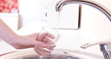 EUA abaixa o flúor em água potável após 50 anos