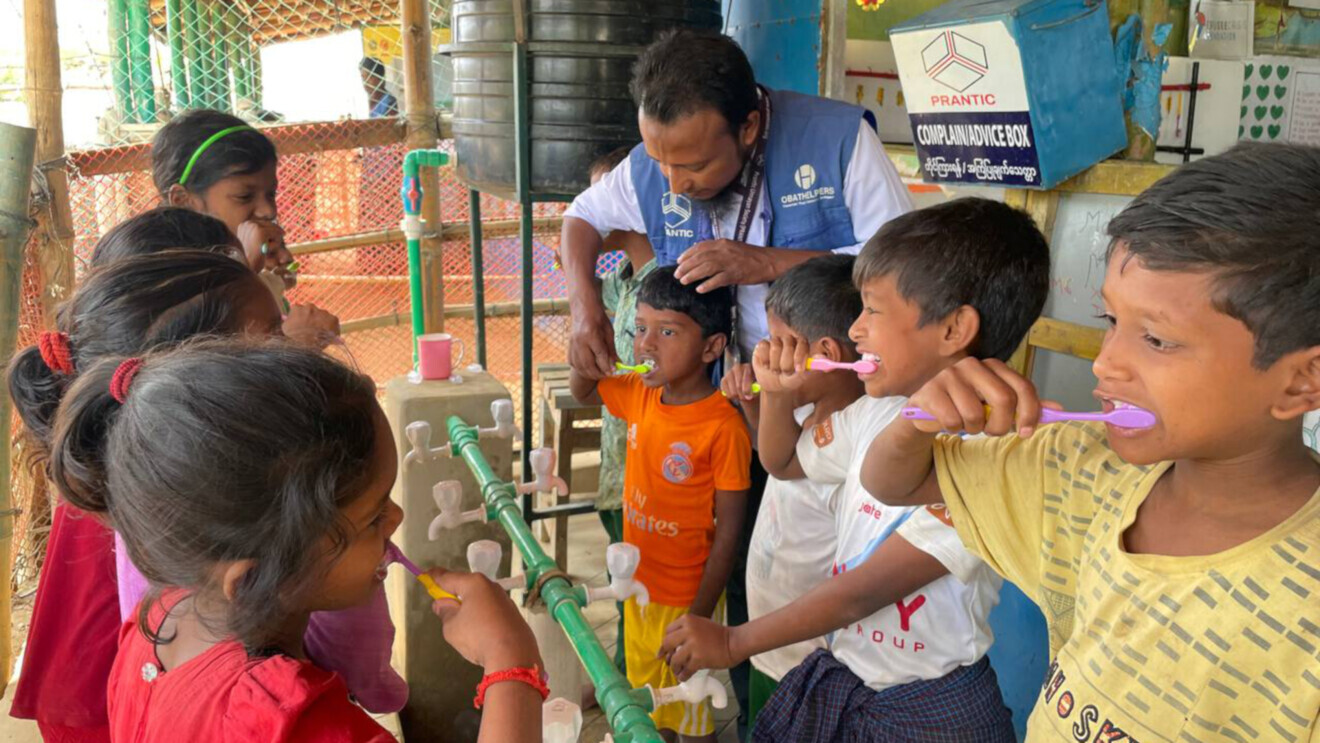 As part of the toohbrushing programme, school teachers received training from Refugee Crisis Foundation dentists to instruct the children on proper brushing techniques. (Image: Elham Talib Kateeb)