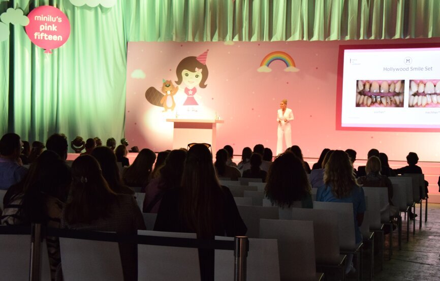 Viele Festivalbesucherinnen und -besucher nahmen am Vortrag von Dr. Mariana Mintcheva  teil.