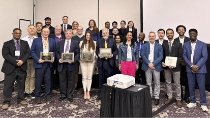 Josep Arnabat recibe galardón en la reunión de IADR en New Orleans