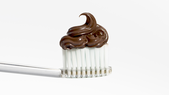 Mit Zahnpasta zum Traumbody