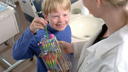 Nieuw meldpunt steunt tandarts bij zorgen om functioneren