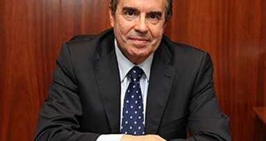 Más de 100 profesionles asisten al curso de sedación consciente del CGD