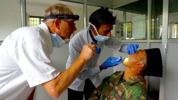 Tandarts op het dak van de wereld