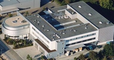 orochemie vergrößert sich