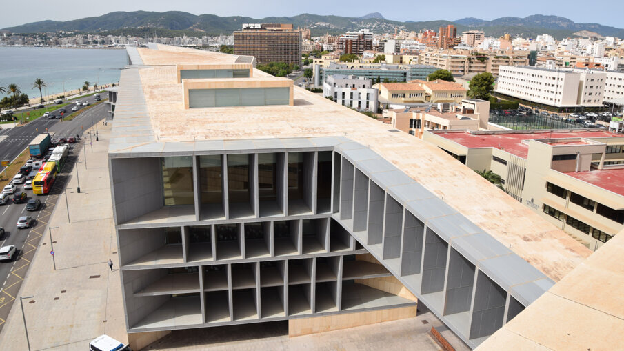 The modern Palma Convention Centre opened in 2017. (Image: Dental Tribune International)