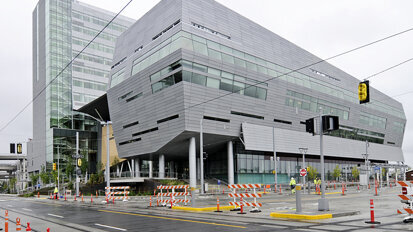 Ορισμένα ορθοδοντικά άγκιστρα συγκρατούν περισσότερα βακτήρια