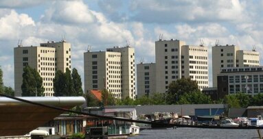 Aanklacht zware mishandeling tegen tandarts Bijlmerbajes