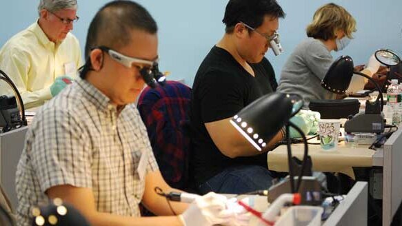 Essential Dental Seminars offers continuing dental education courses