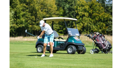 Prvi golf turnir za zaposlene v dentalni stroki