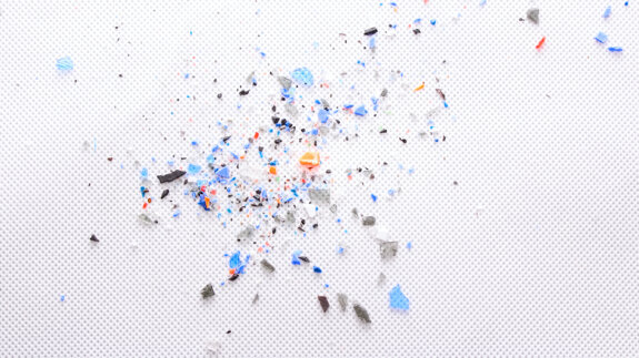 Microplastics in dentistry: “A precautionary approach is warranted”