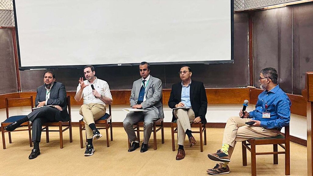 AKUH sparks new debate on future paths for young dentists