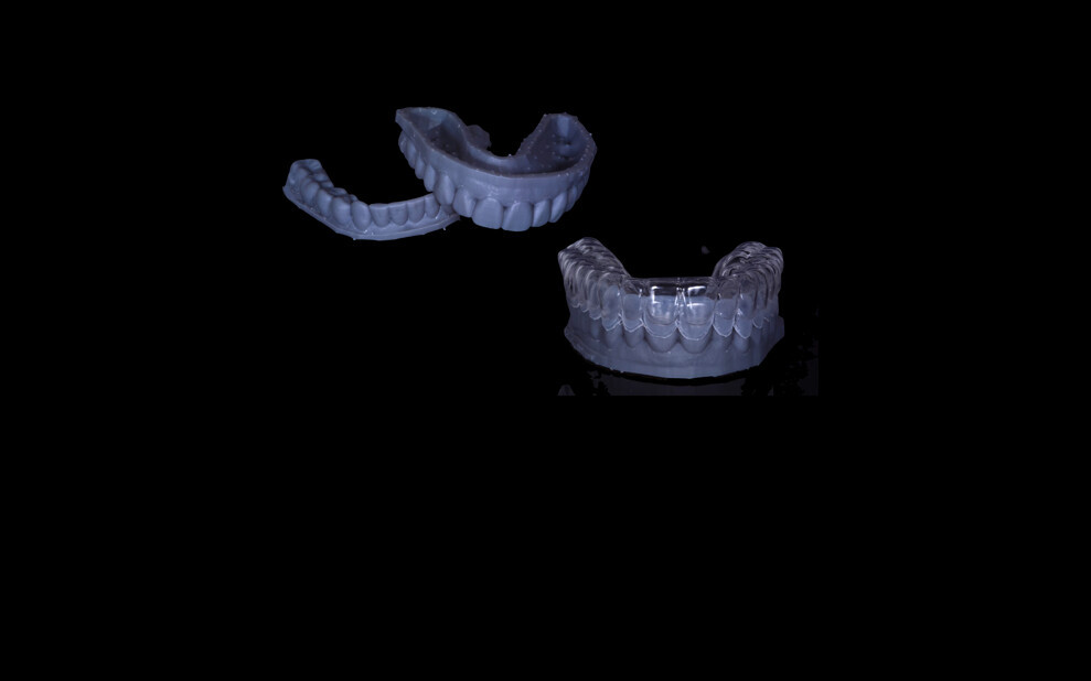 Fig. 6: 3D-printed mock-up and index tray to test the new design.
