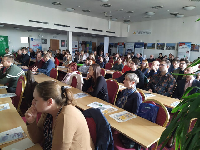 Během dvoudenního sympozia mohli zubní lékaři vyslechnout celkem 30 odborných přednášek