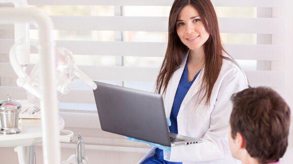 Why online and social media marketing is important for dentists