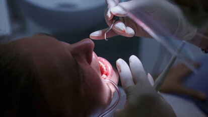 Пародонталният статус може потенциално да влияе на тежестта на протичане на COVID-19