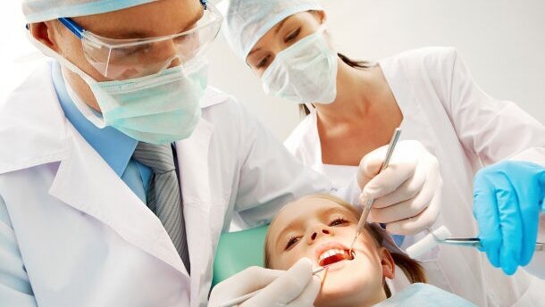 Medicii dentisti in Romania isi pot deschide cabinete mobile in zonele izolate