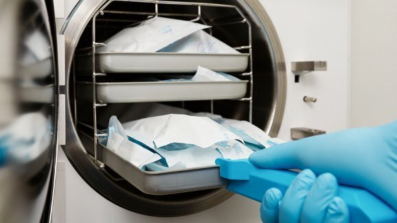 Instrumentos potencialmente contaminados foram usados em clínica de Singapura