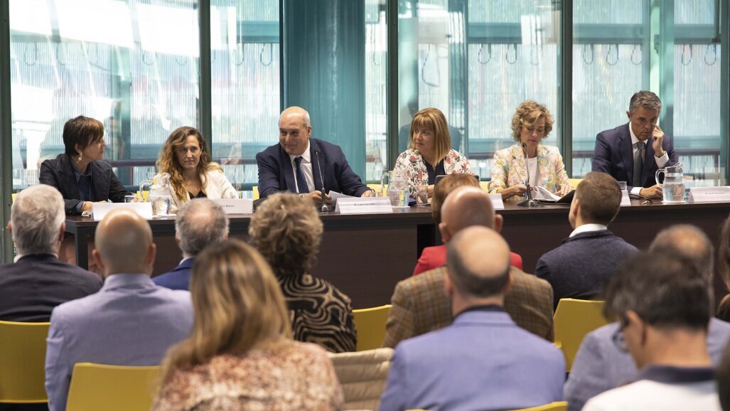 Postponen ORAL-TECH a 2025