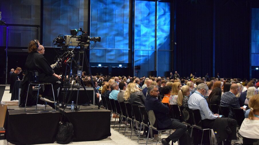 The main sessions of the congress are being recorded and will become available as on-demand videos after the congress. 