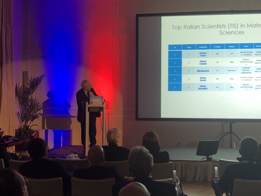 Il Prof. Adriano Piattelli.