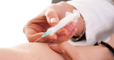 Dentista soropositivo perde a licença por desonestidade