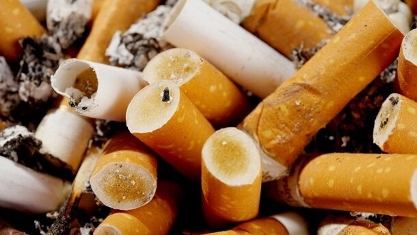 Rząd dba o interesy koncernów tytoniowych, a nie o zdrowie publiczne