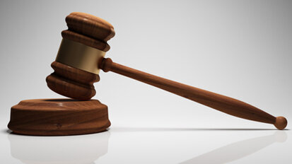 Zahnarzt versäumt Kursanmeldung – Assistentin klagt