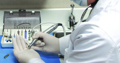 Immediate, esthetic tooth replacement with the Hahn Tapered Implant System and BruxZir Anterior Solid Zirconia